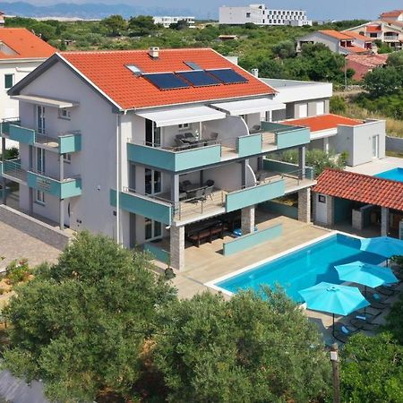 Apartmani "Villa Barbara" Новалья Экстерьер фото