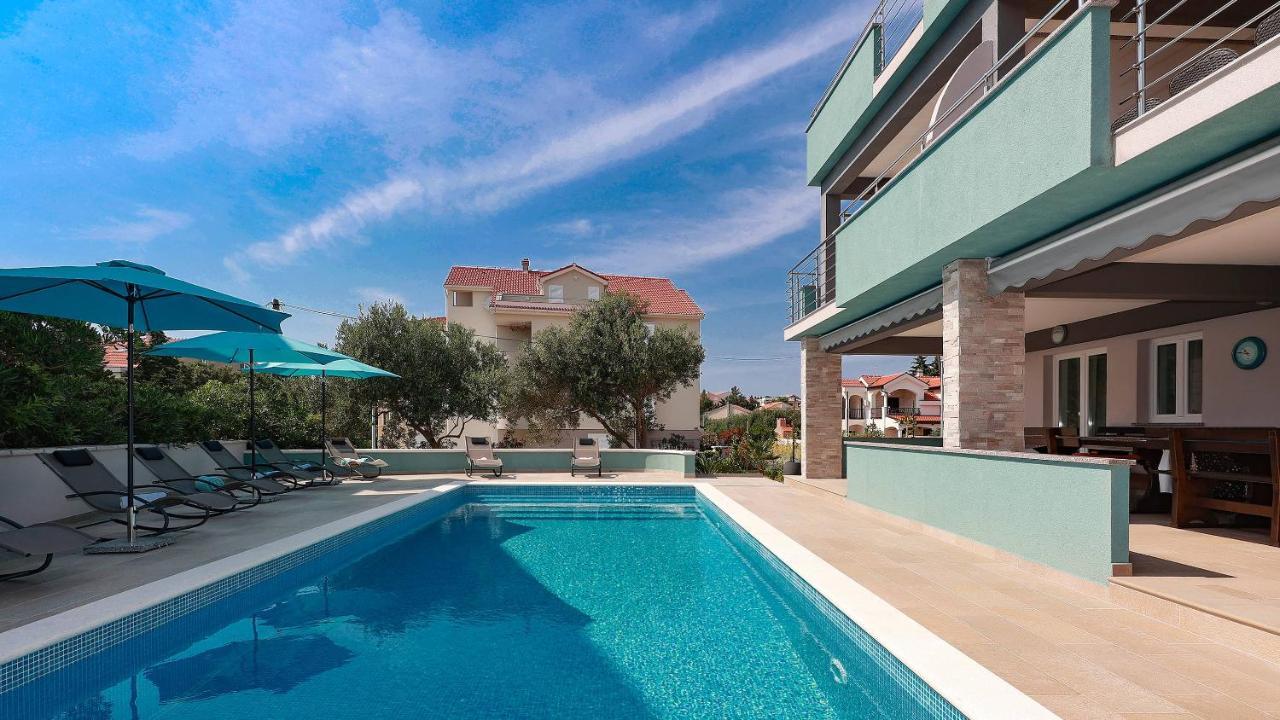 Apartmani "Villa Barbara" Новалья Экстерьер фото