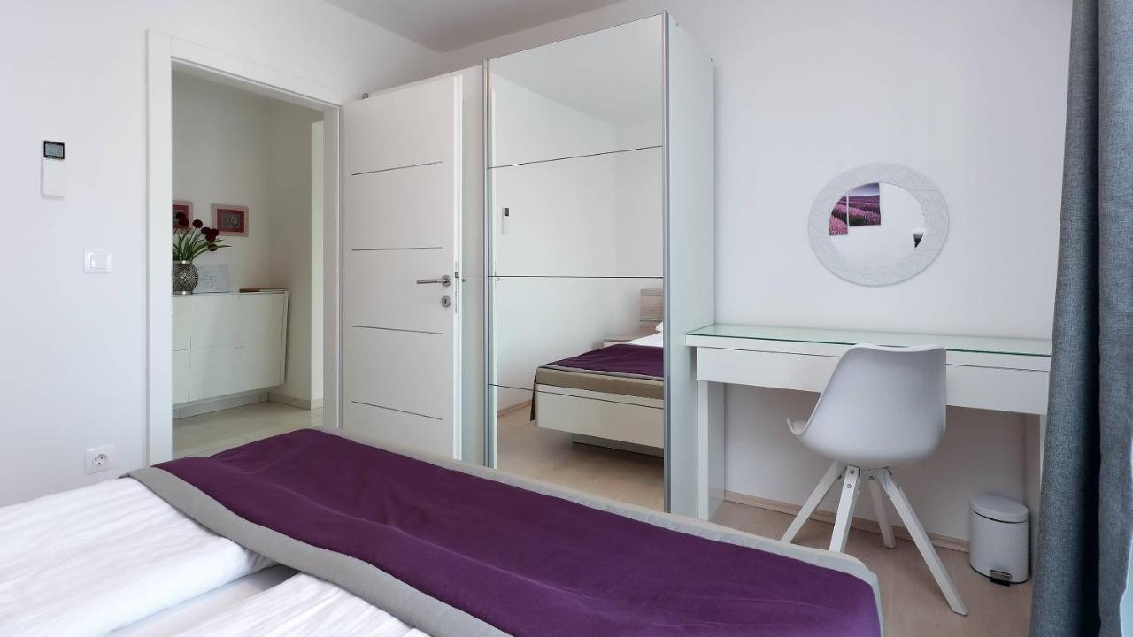 Apartmani "Villa Barbara" Новалья Экстерьер фото