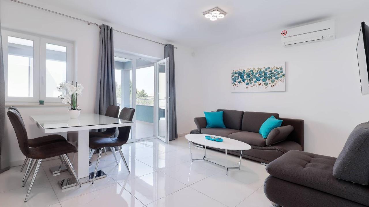 Apartmani "Villa Barbara" Новалья Экстерьер фото
