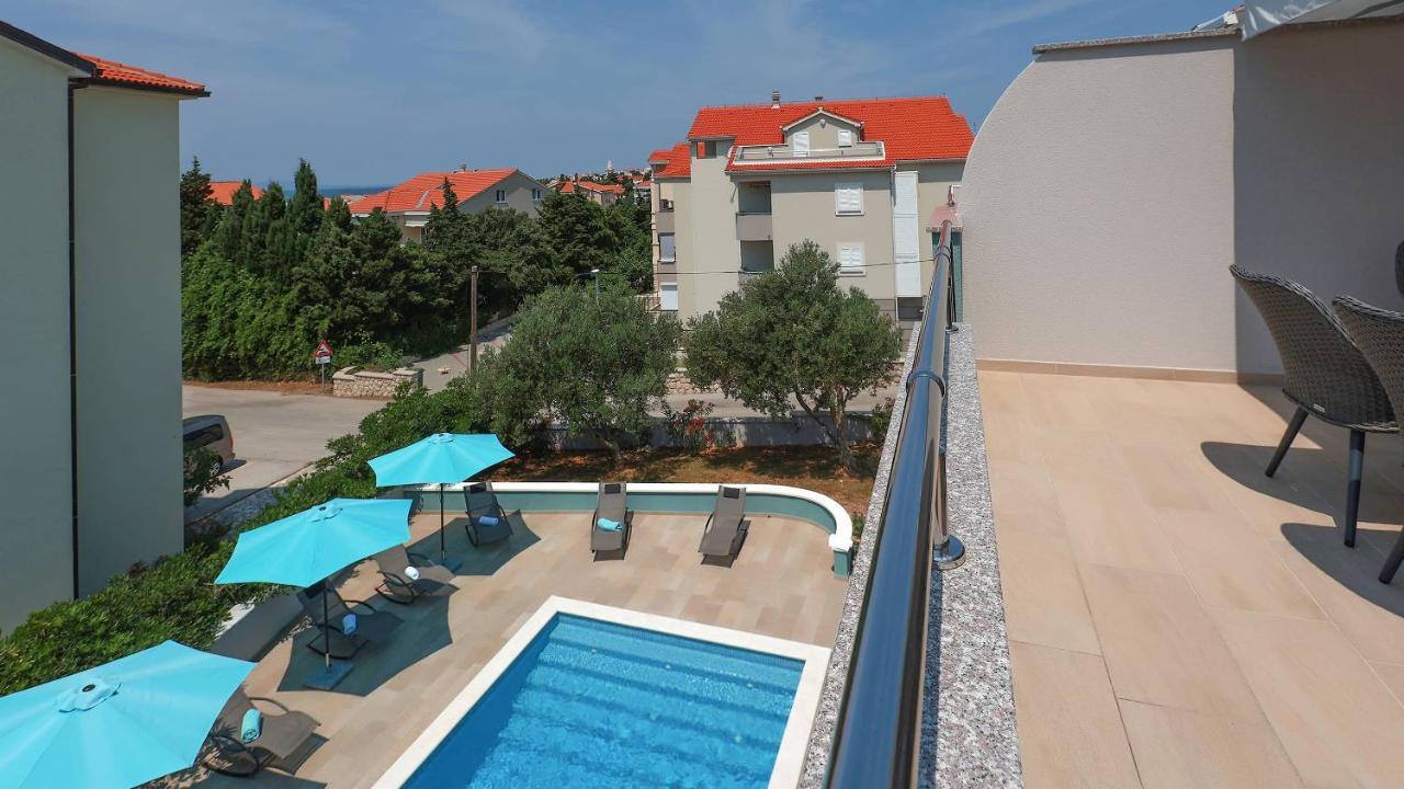 Apartmani "Villa Barbara" Новалья Экстерьер фото